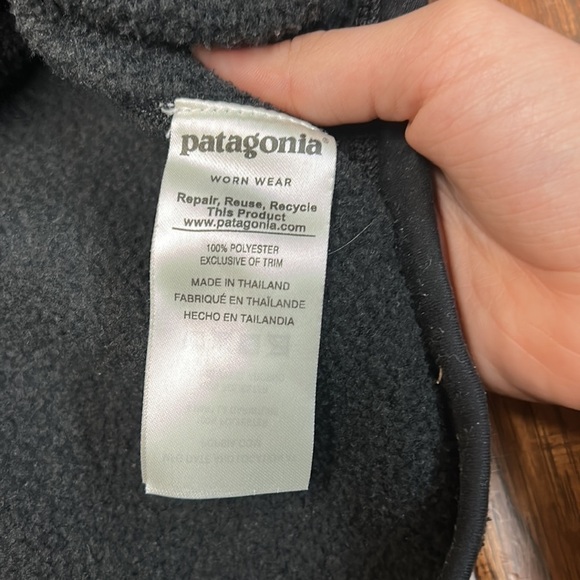 Patagonia men’s better sweater - Picture 5 of 8
